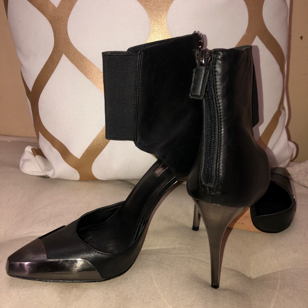 Leather High Heels (BCBG)